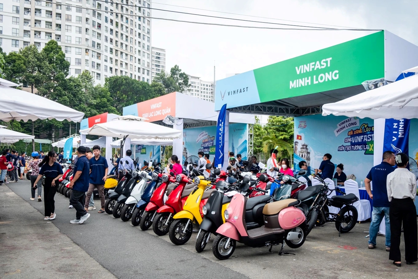 Vingroup của ông Phạm Nhật Vượng có công bố khẩn - Ảnh 1.