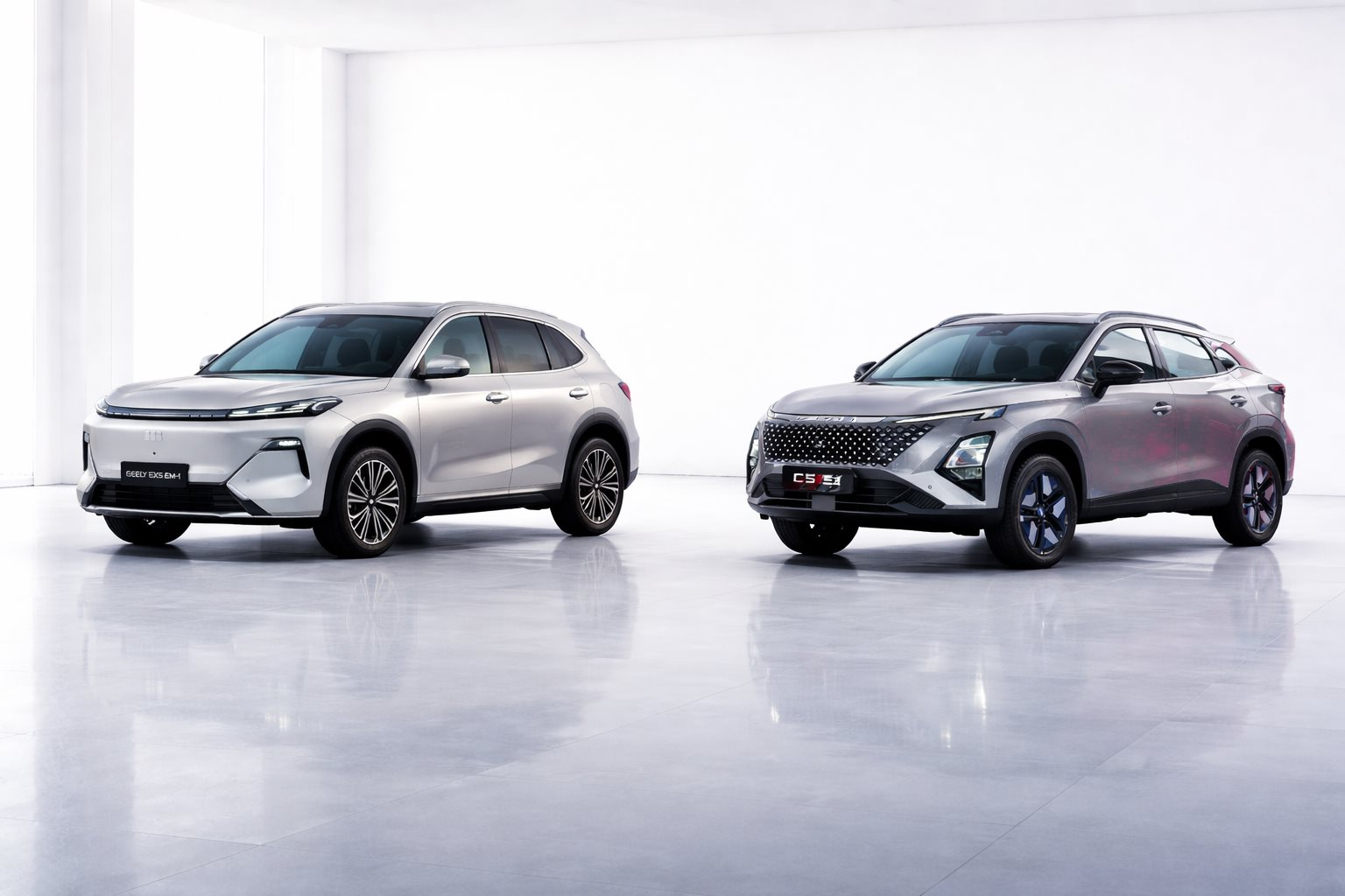 Xe hybrid ở Việt Nam từ giá 'hết hồn' thành cạnh tranh 'hết ga hết số' - điều gì xảy ra? - Ảnh 1.